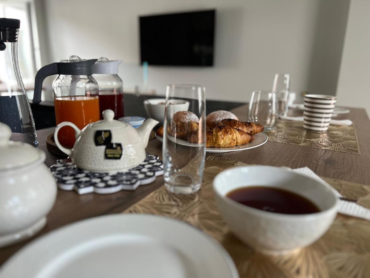 Casa Del Caval Bianco Bed & Breakfast เวนาเรีย เรอาเล ภายนอก รูปภาพ